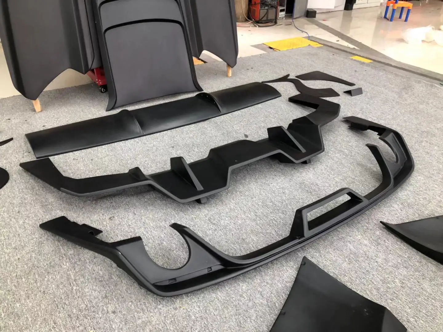 2018-2021 Ford Mustang Robot Craftsman Style V2 Complete Body Kit - Image 4